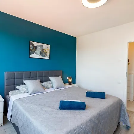 Sunny & Luxury Near City Center Apartamento Split