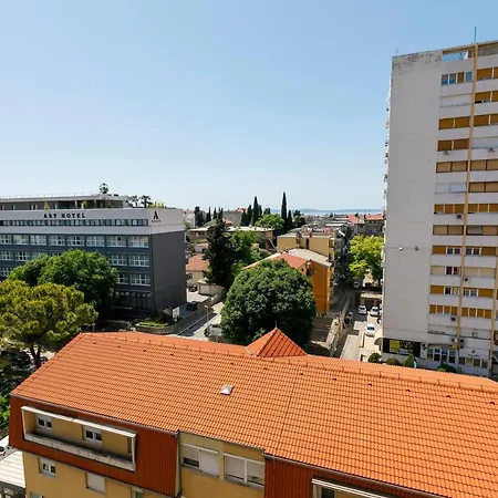 Sunny & Luxury Near City Center Apartamento Split